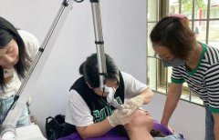 超皮秒洗眼線機(jī)器多少錢一臺(tái)？美容院洗眼線機(jī)器價(jià)格_洗眼線儀器設(shè)備